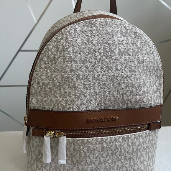 Michael Kors backpack - Picture 8 of 8